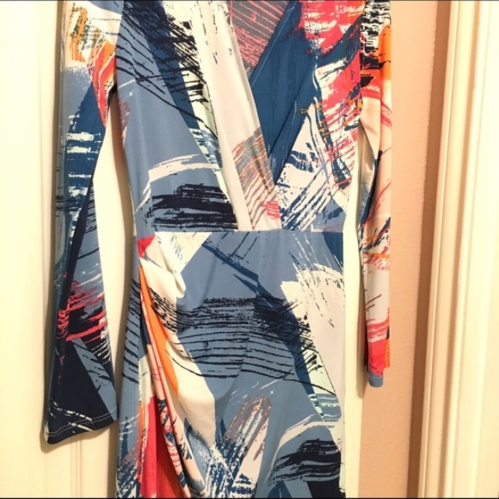 BCBGMaxAzria Dress 👗 - Picture 3 of 4